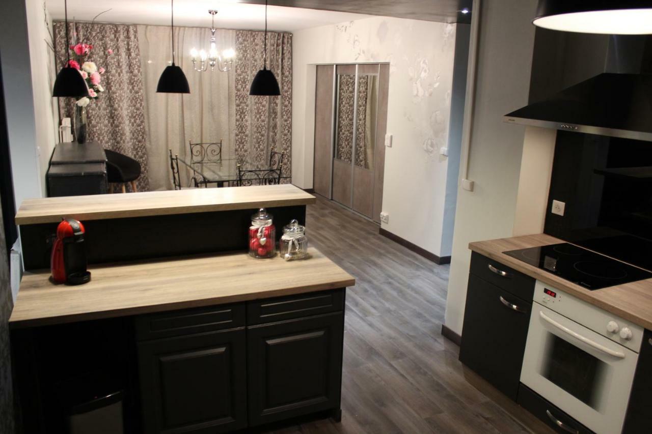 Appartement Place Leclerc เบอซองซง ภายนอก รูปภาพ